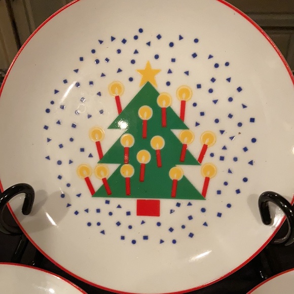 MACY’S HAND DECORATED PORCELAIN DESSERT PLATE SET 4 - Picture 2 of 8